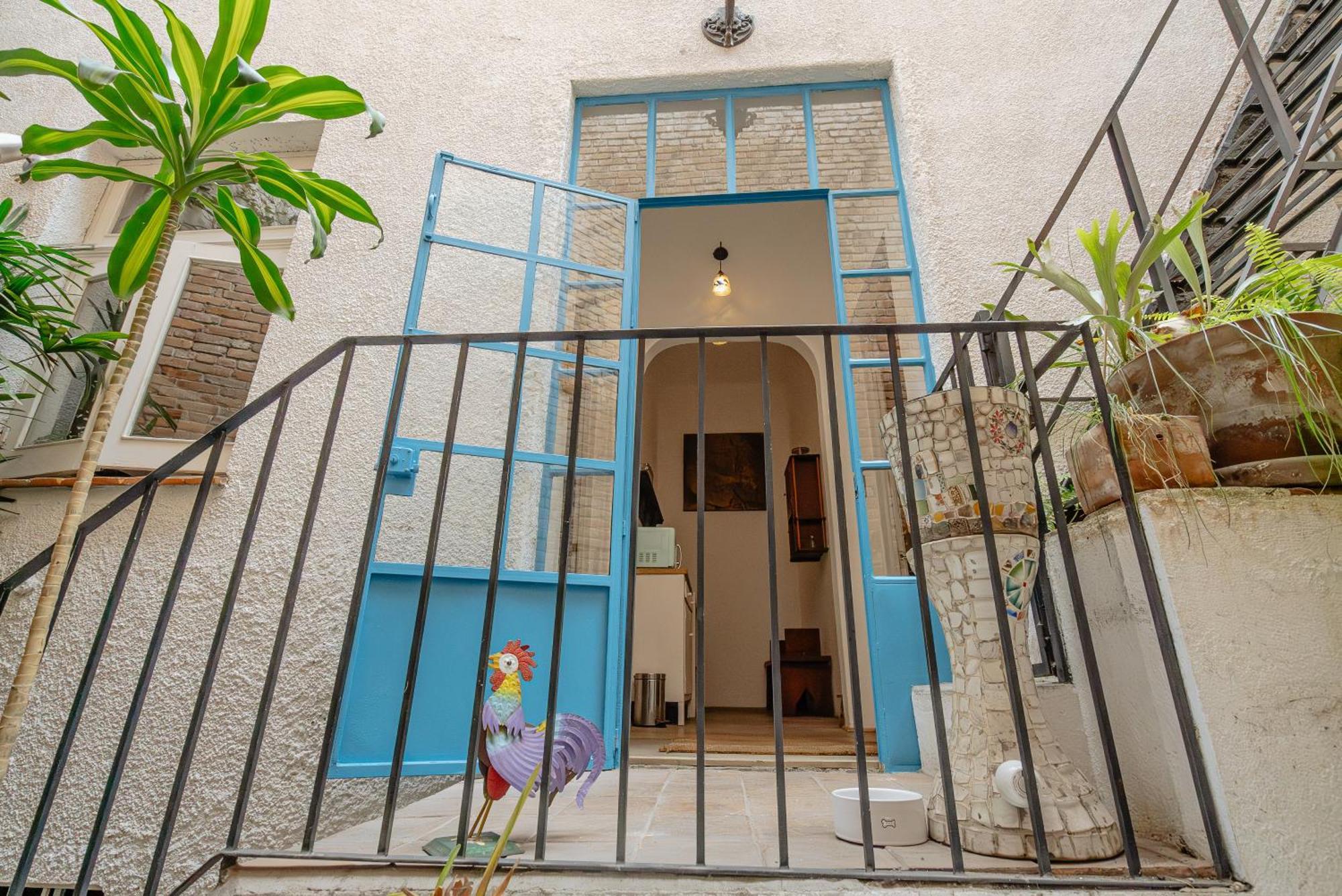 Casa Chapulin-mexican Eclectic In Roma Norte * Mexico City