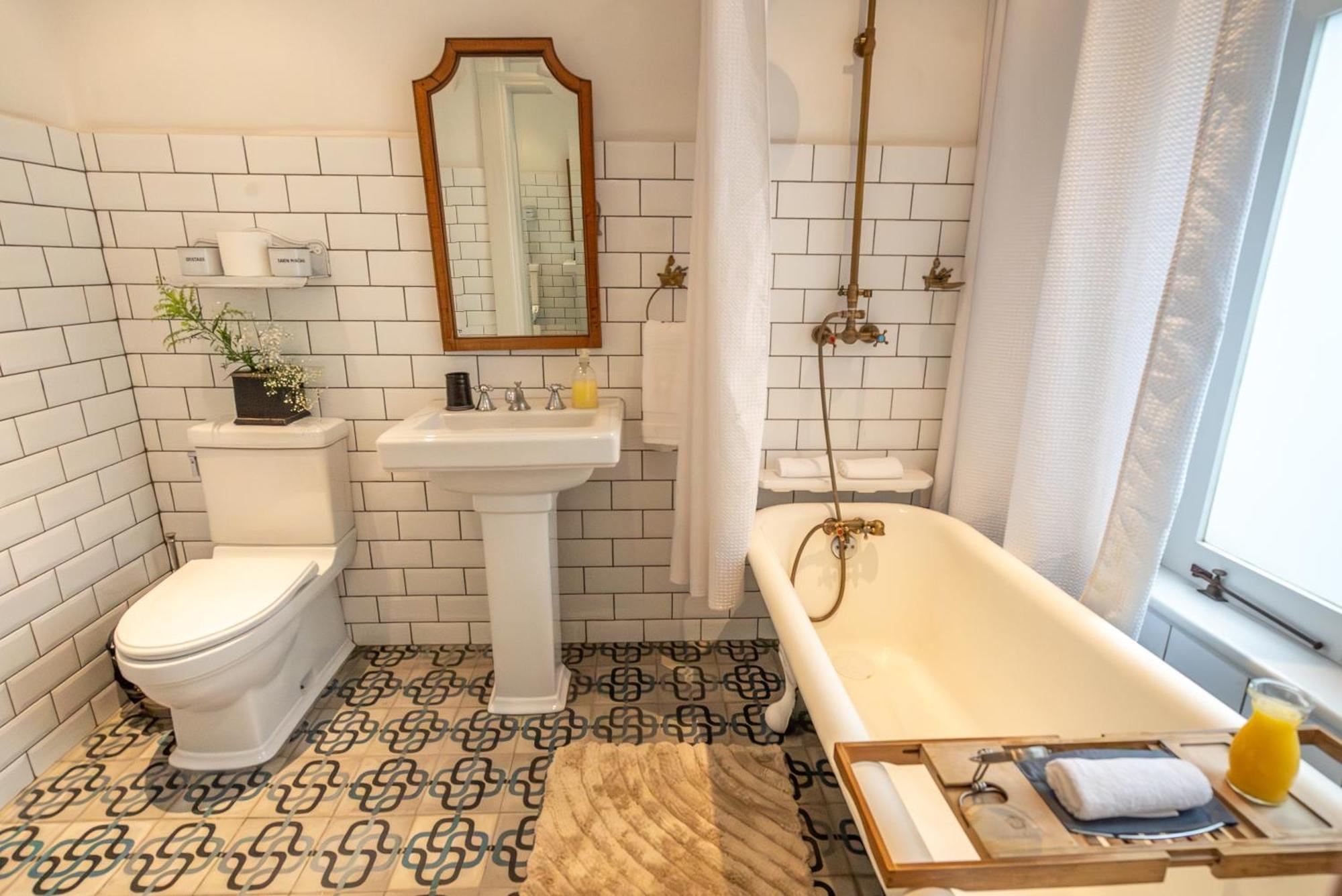 Casa Chapulin-mexican Eclectic In Roma Norte Villa