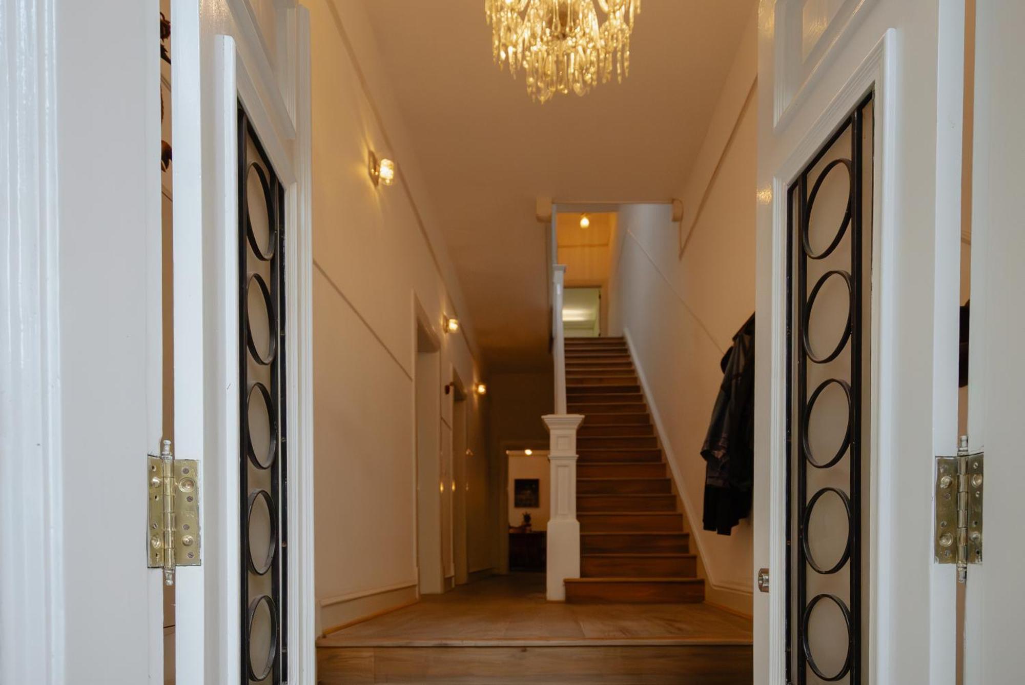 Villa Casa Chapulin-mexican Eclectic In Roma Norte *